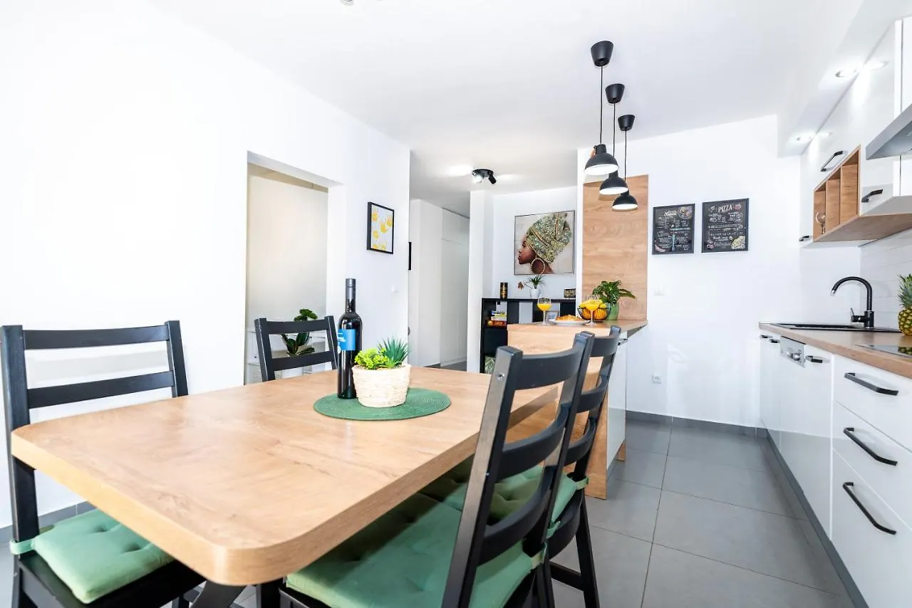Spacious Apartment Rocky With Balcony Split Croatia